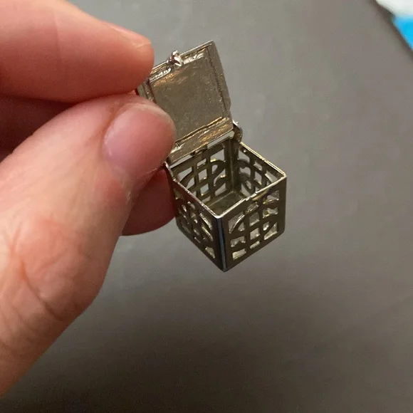 Vintage Sterling Silver Mad Money Charm Pendant - Picture 4 of 6